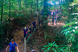 Centro Educacional Sesc de Castanhal Visitando o Parque Natural