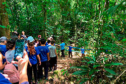 Centro Educacional Sesc de Castanhal Visitando o Parque Natural