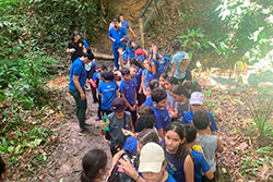 Centro Educacional Sesc de Castanhal Visitando o Parque Natural